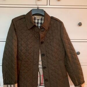 Burberry quilted jacket Medium Color is dark olive